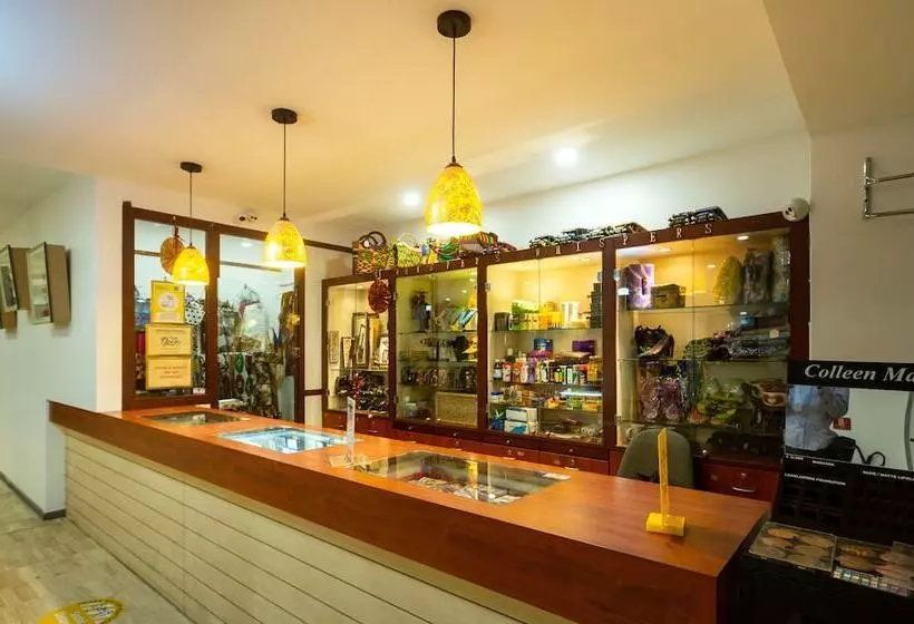 Fotos del hotel Accra City:  5