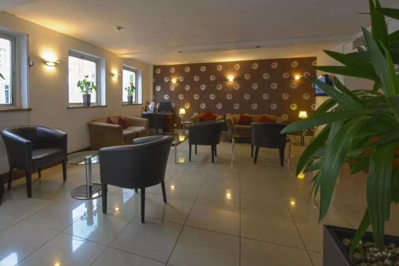 Fotos del hotel Kensington Court:  2