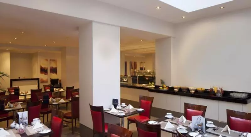 Fotos del hotel Langham Court:  9