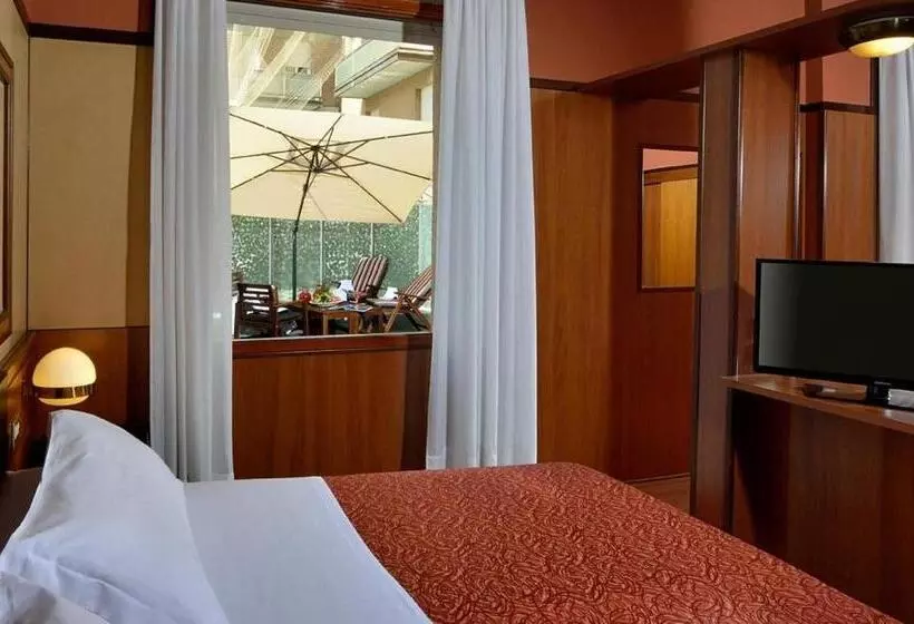 Fotos del hotel Grand Hotel Elite:  23