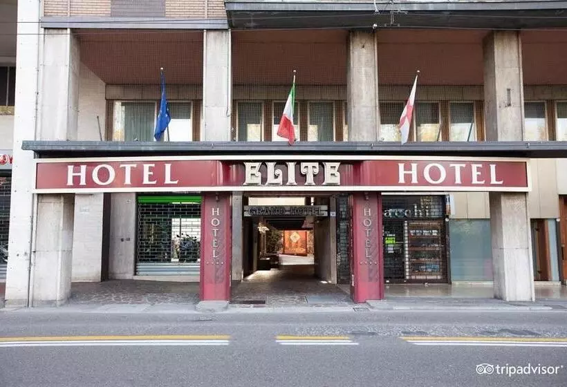 Fotos del hotel Grand Hotel Elite:  17