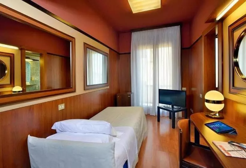 Fotos del hotel Grand Hotel Elite:  12