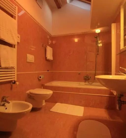 Fotos del hotel Trieste:  17