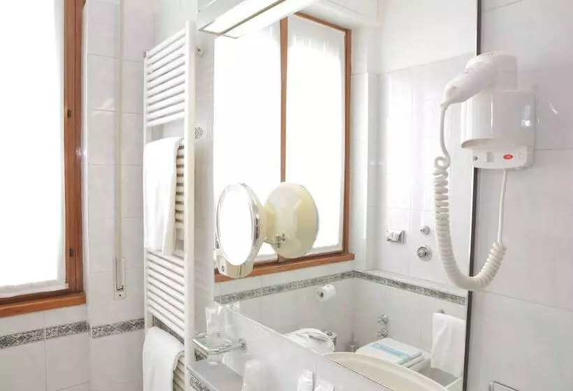 Fotos del hotel Bristol:  11