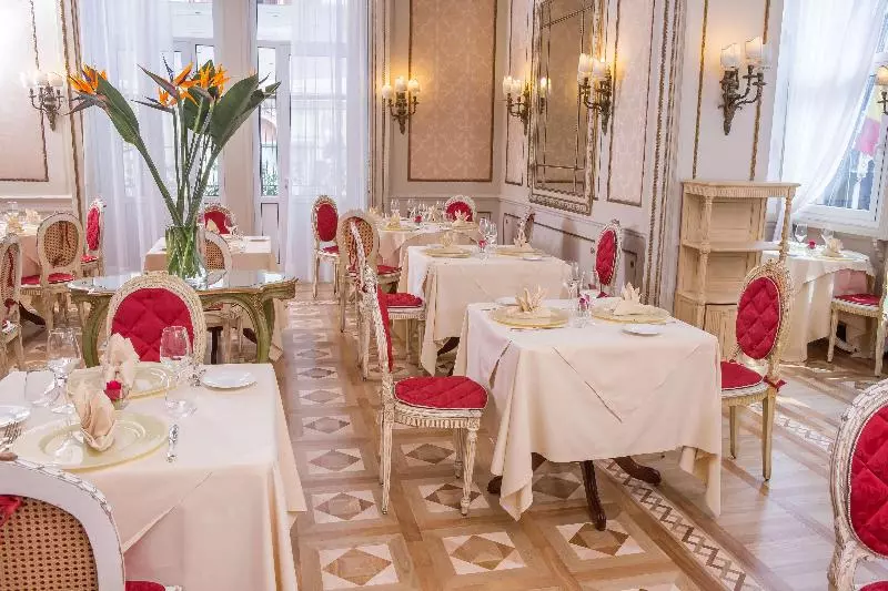 Fotos del hotel Bristol Palace:  8