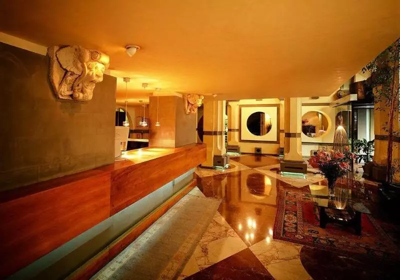 Fotos del hotel Croce Di Malta:  3