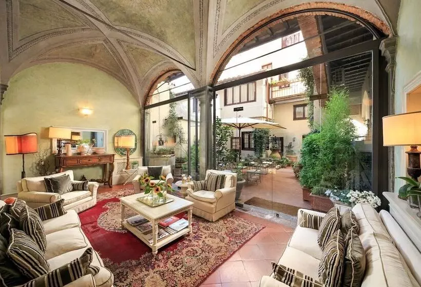 Fotos del hotel J And J Historic House:  2