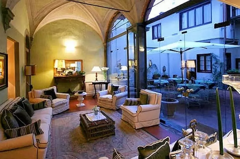 Fotos del hotel J And J Historic House:  7