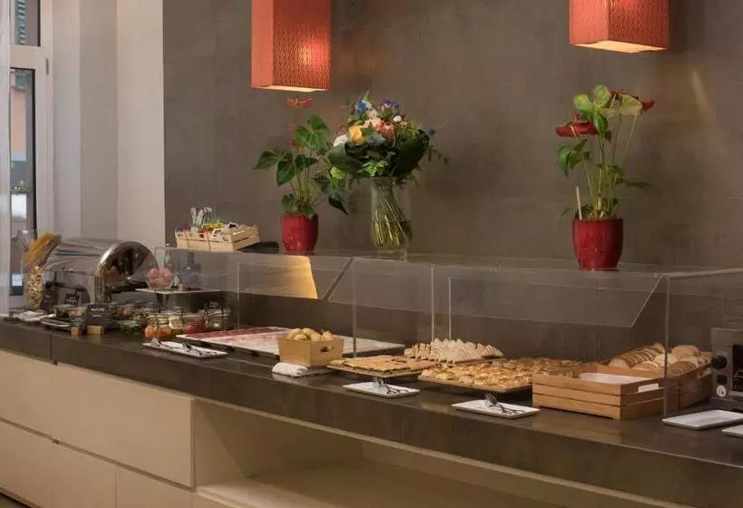 Fotos del hotel Nh Genova Centro:  77