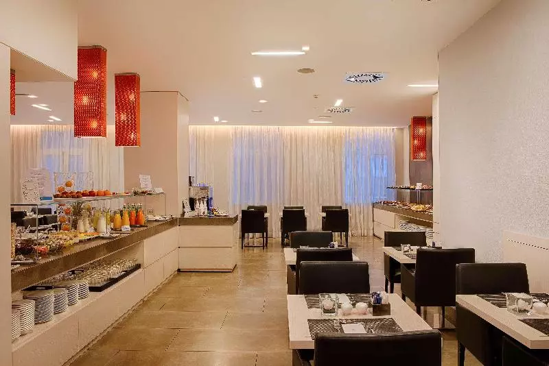 Fotos del hotel Nh Genova Centro:  41