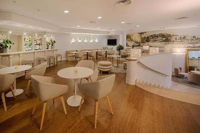 Fotos del hotel Nh Genova Centro:  89