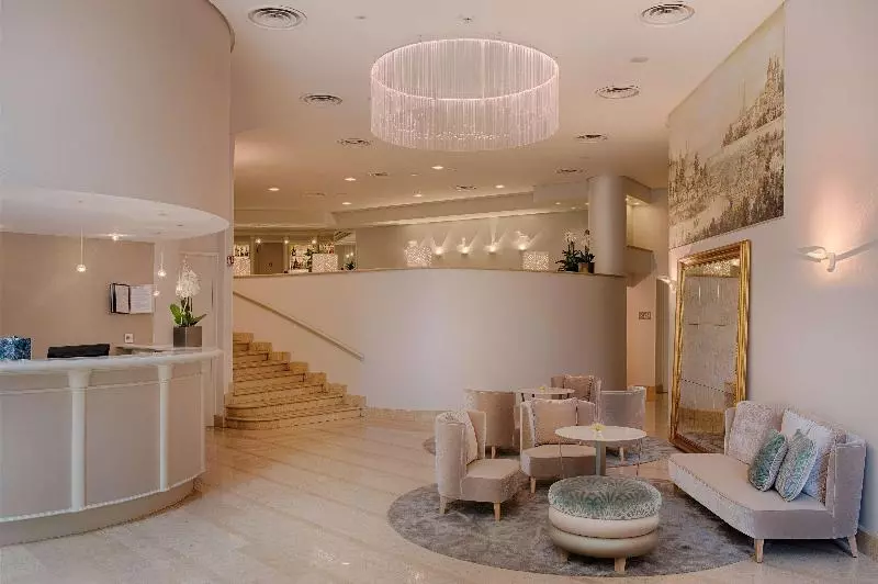 Fotos del hotel Nh Genova Centro:  21