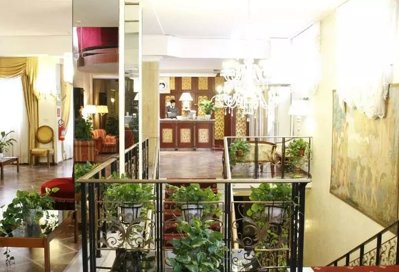 Fotos del hotel Grand  Hermitage:  15