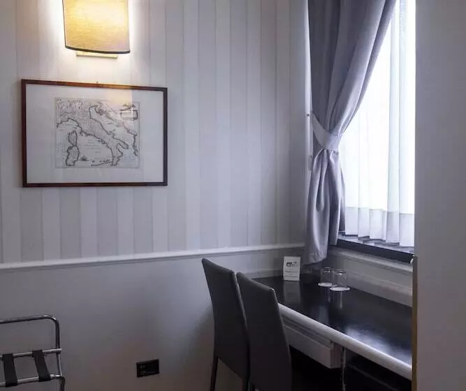 Fotos del hotel Flora:  23