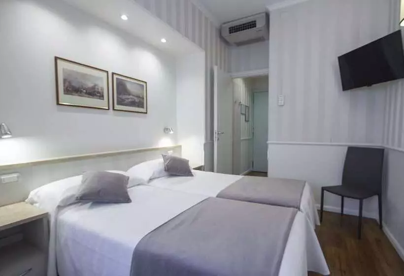 Fotos del hotel Flora:  6