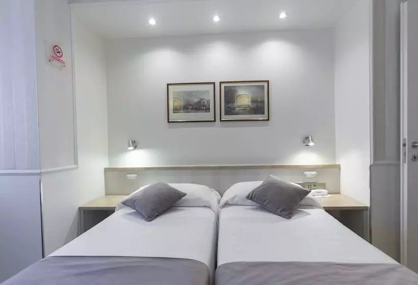 Fotos del hotel Flora:  22