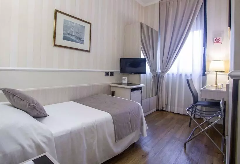 Fotos del hotel Flora:  3