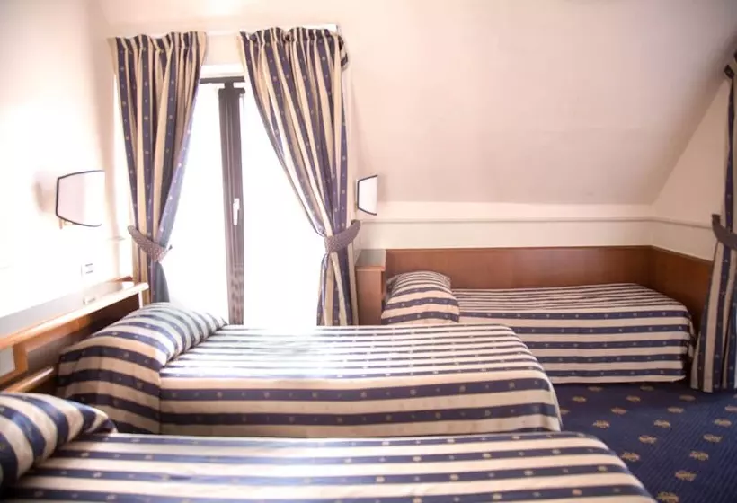 Fotos del hotel Flora:  15