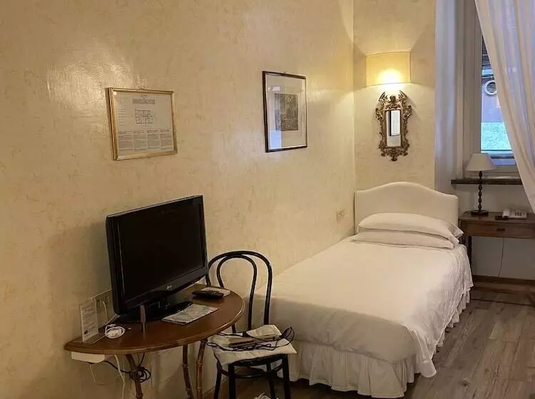 Fotos del hotel Fontana:  8