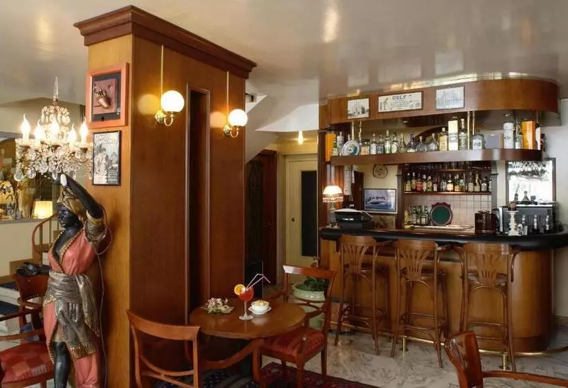 Fotos del hotel Majestic Toscanelli:  8