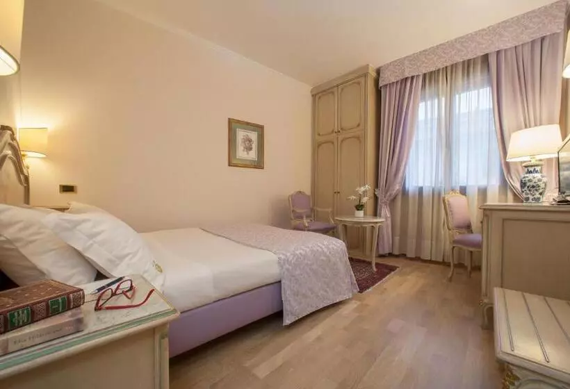 Fotos del hotel Majestic Toscanelli:  6