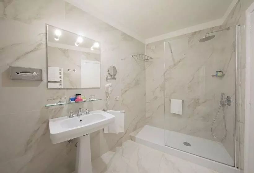 Fotos del hotel Quirinale:  23