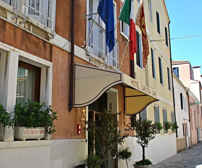 Fotos del hotel Carlton Capri:  35