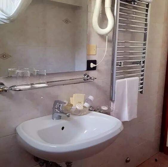 Fotos del hotel Carlton Capri:  20