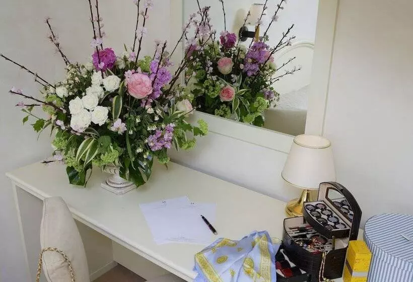 Fotos del hotel Carlton Capri:  34