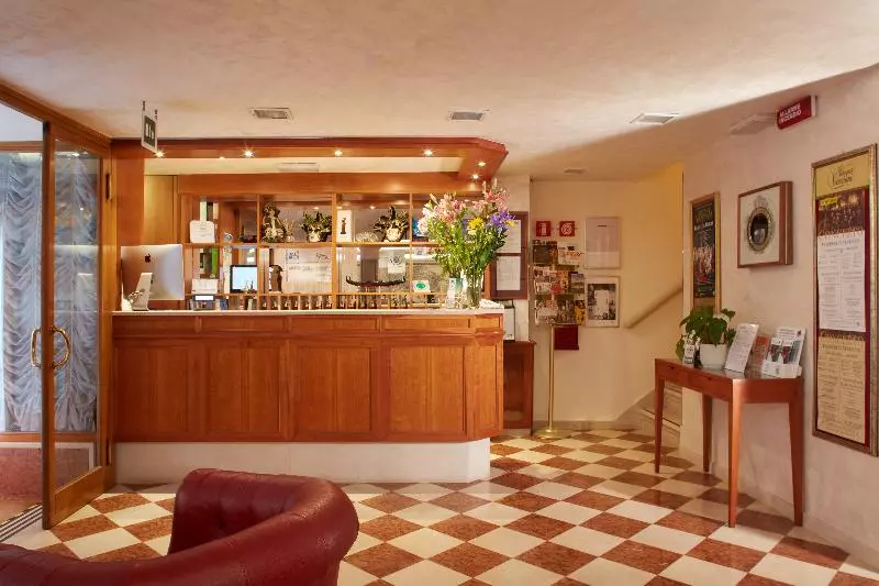 Fotos del hotel Commercio & Pellegrino:  4