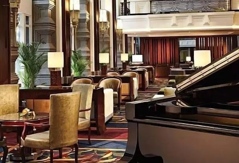 Fotos del hotel él  Royale Bandung:  2