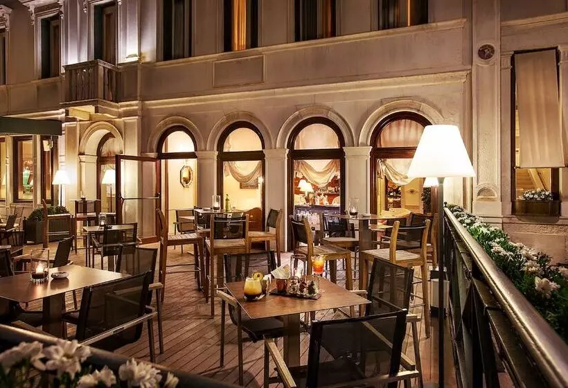 Fotos del hotel Londra Palace:  17