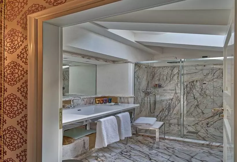 Fotos del hotel Londra Palace:  3