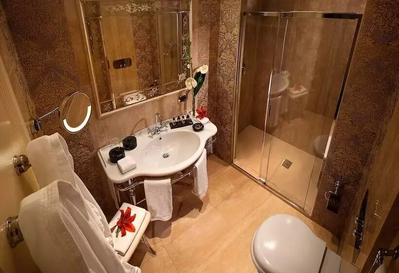 Fotos del hotel Londra Palace:  10