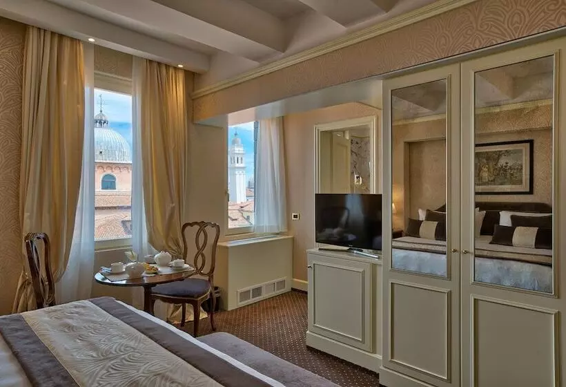 Fotos del hotel Londra Palace:  12