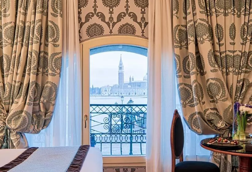 Fotos del hotel Londra Palace:  6