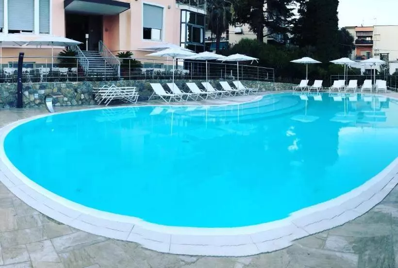 Fotos del hotel Napoleon:  5