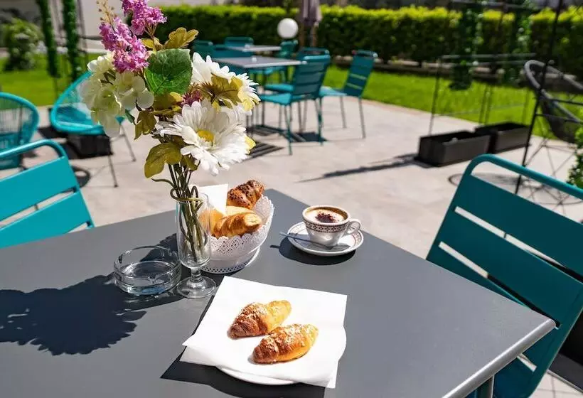 Fotos del hotel President:  5