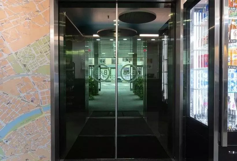 Fotos del hotel President:  15