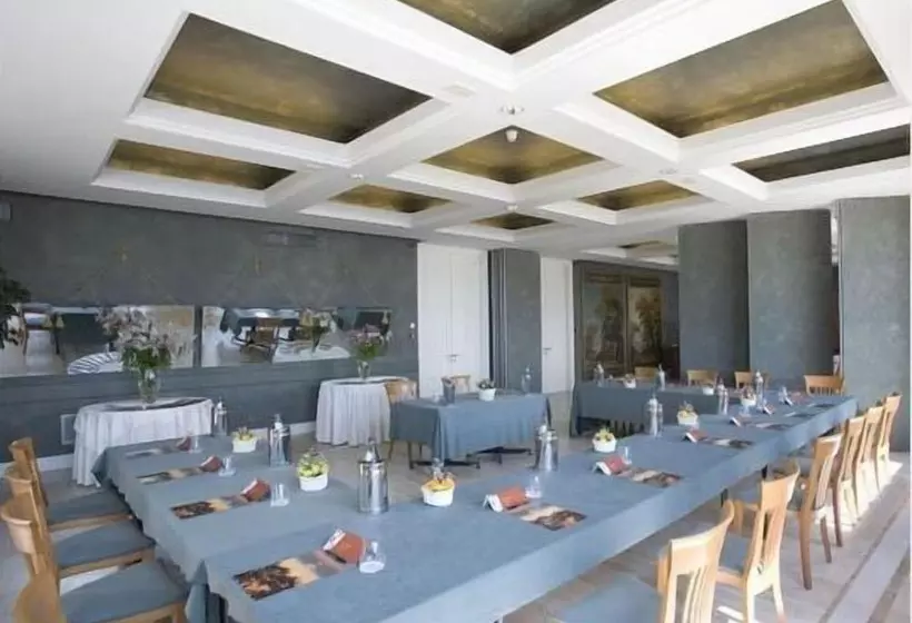 Fotos del hotel Riviera & Maximilian's:  4