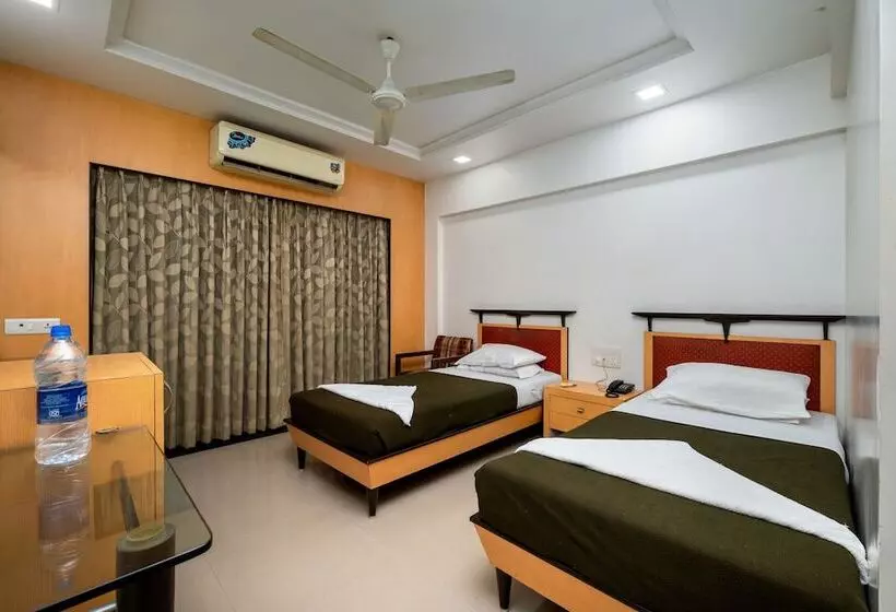 Fotos del hotel Balwas International:  10