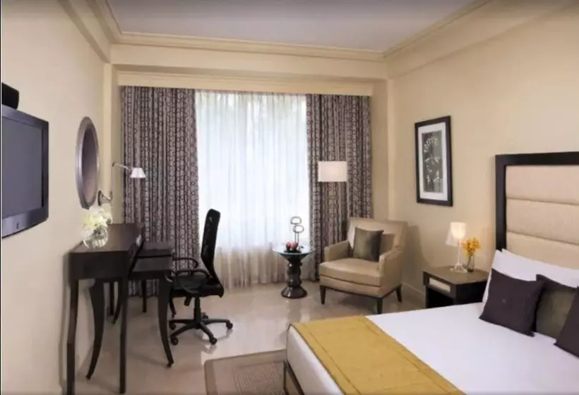 Fotos del hotel Blue Diamond Pune Ihcl Seleqtions:  7