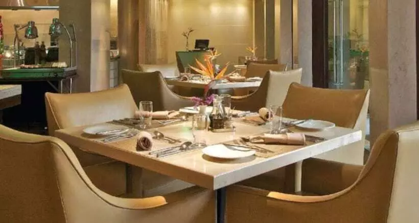 Fotos del hotel Blue Diamond Pune Ihcl Seleqtions:  4