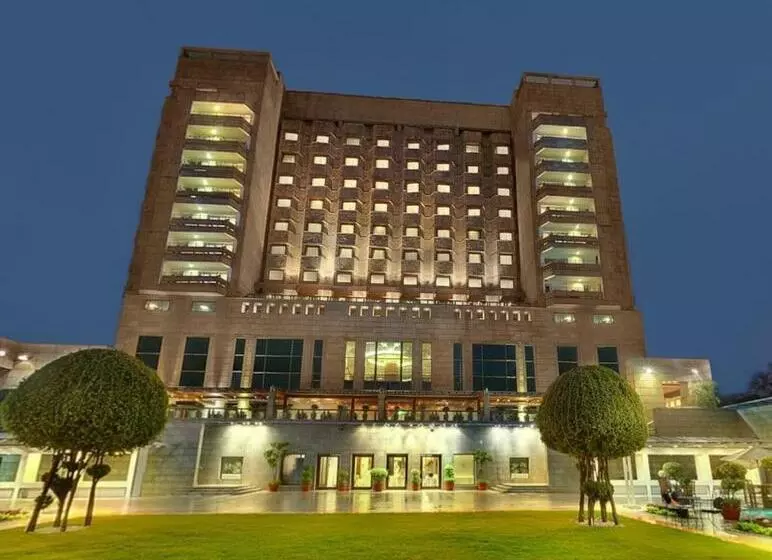 Jaypee Vasant Continental