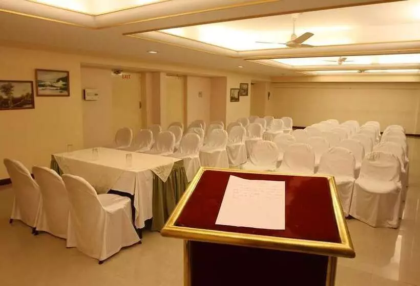 Fotos del hotel Kings Kourt:  5