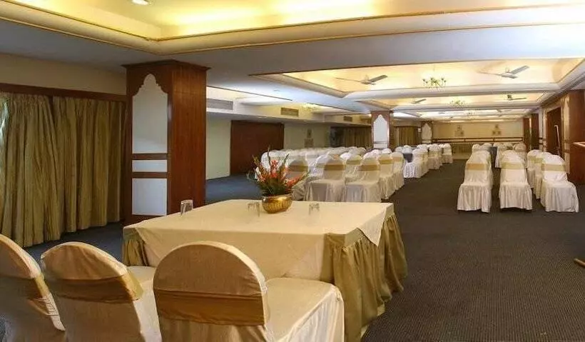 Fotos del hotel Kings Kourt:  13