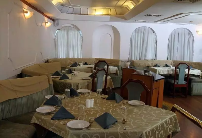 Fotos del hotel Kings Kourt:  4