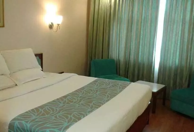 Fotos del hotel Kings Kourt:  7