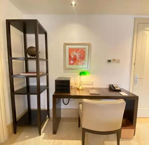 Fotos del hotel The Claridges New Delhi:  16