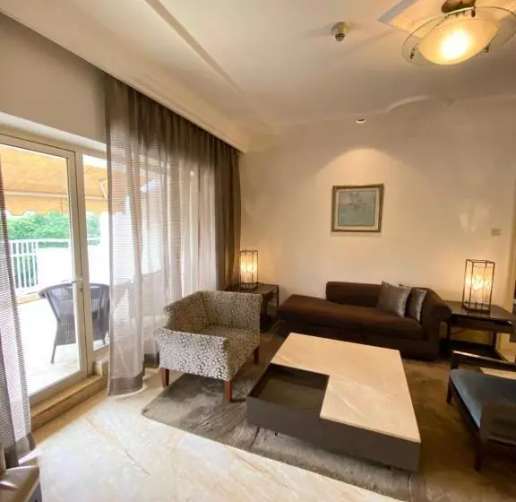 Fotos del hotel The Claridges New Delhi:  24